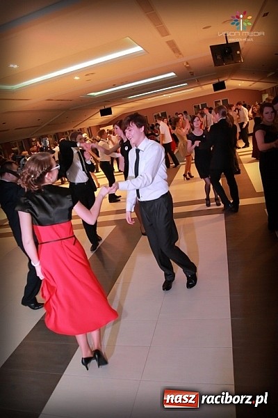 Zdjęcie w galerii na portalu naszraciborz.pl: Studniówka II LO raz jeszcze... wiadomości z regionu