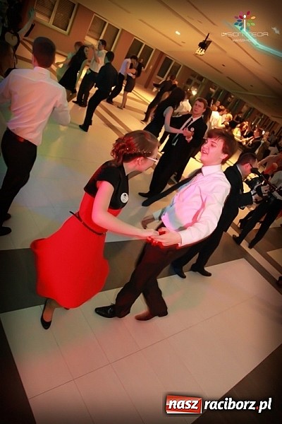 Zdjęcie w galerii na portalu naszraciborz.pl: Studniówka II LO raz jeszcze... wiadomości z regionu