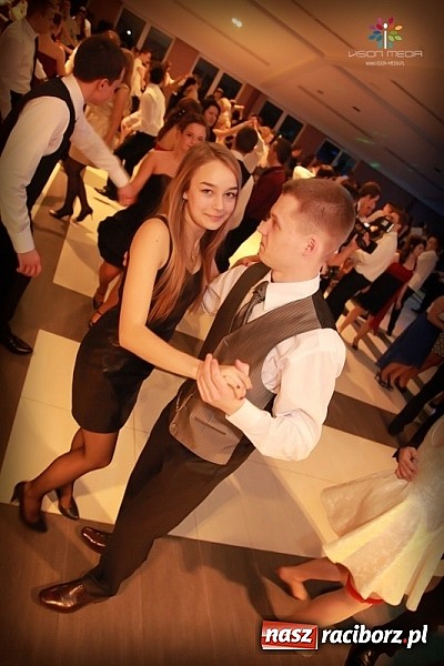 Zdjęcie w galerii na portalu naszraciborz.pl: Studniówka II LO raz jeszcze... wiadomości z regionu