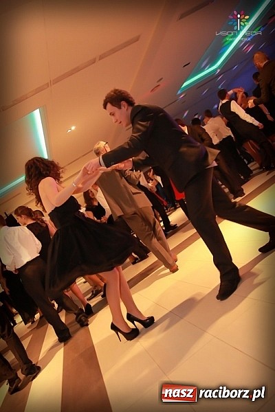 Zdjęcie w galerii na portalu naszraciborz.pl: Studniówka II LO raz jeszcze... wiadomości z regionu