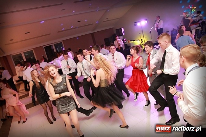 Zdjęcie w galerii na portalu naszraciborz.pl: Studniówka II LO raz jeszcze... wiadomości z regionu