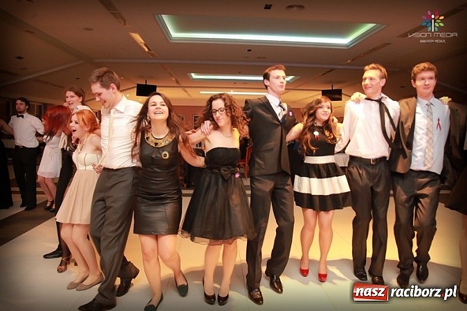 Zdjęcie w galerii na portalu naszraciborz.pl: Studniówka II LO raz jeszcze... wiadomości z regionu