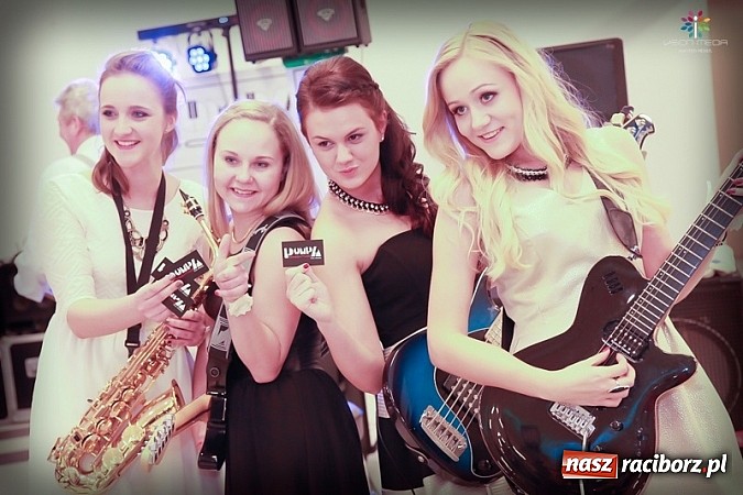 Zdjęcie w galerii na portalu naszraciborz.pl: Studniówka II LO raz jeszcze... wiadomości z regionu