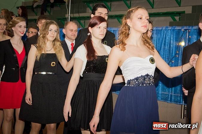 Zdjęcie w galerii na portalu naszraciborz.pl: Maturzyści I LO bawią się w Arenie Rafako wiadomości z regionu