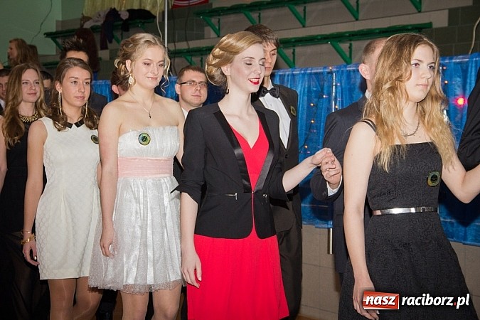 Zdjęcie w galerii na portalu naszraciborz.pl: Maturzyści I LO bawią się w Arenie Rafako wiadomości z regionu