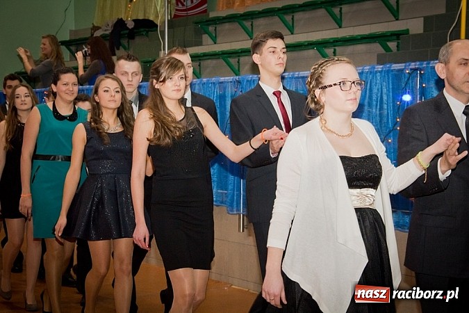 Zdjęcie w galerii na portalu naszraciborz.pl: Maturzyści I LO bawią się w Arenie Rafako wiadomości z regionu