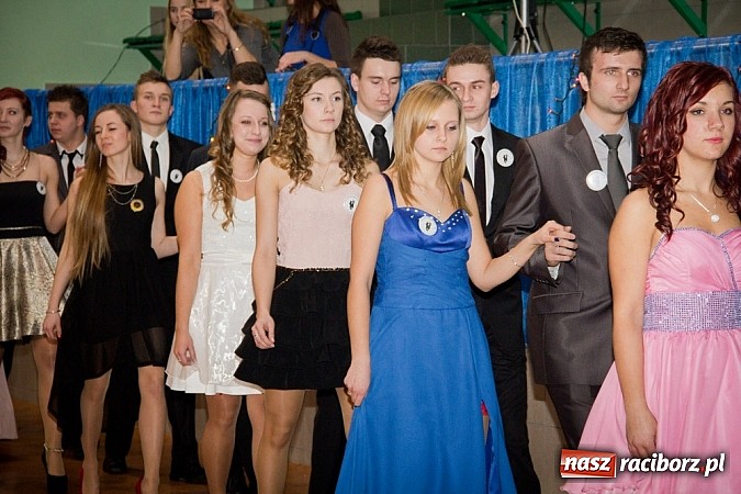 Zdjęcie w galerii na portalu naszraciborz.pl: Maturzyści I LO bawią się w Arenie Rafako wiadomości z regionu