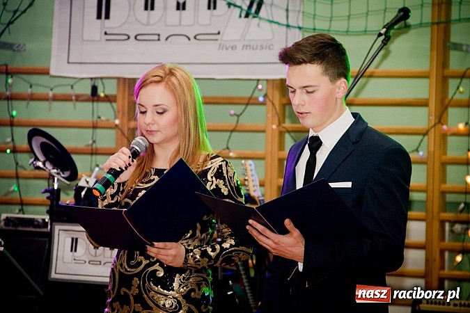 Zdjęcie w galerii na portalu naszraciborz.pl: Maturzyści I LO bawią się w Arenie Rafako wiadomości z regionu