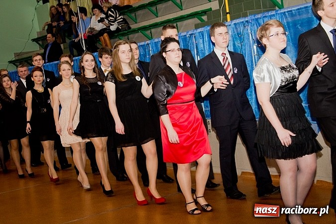 Zdjęcie w galerii na portalu naszraciborz.pl: Maturzyści I LO bawią się w Arenie Rafako wiadomości z regionu