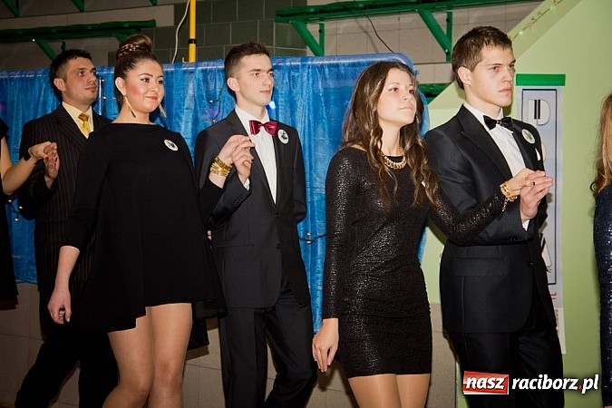 Zdjęcie w galerii na portalu naszraciborz.pl: Maturzyści I LO bawią się w Arenie Rafako wiadomości z regionu