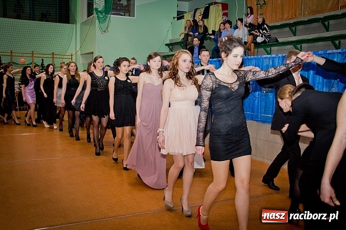 Zdjęcie w galerii na portalu naszraciborz.pl: Maturzyści I LO bawią się w Arenie Rafako wiadomości z regionu