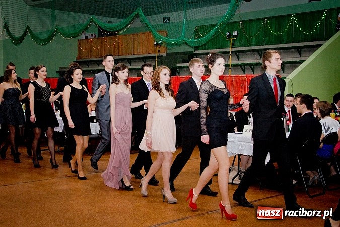 Zdjęcie w galerii na portalu naszraciborz.pl: Maturzyści I LO bawią się w Arenie Rafako wiadomości z regionu