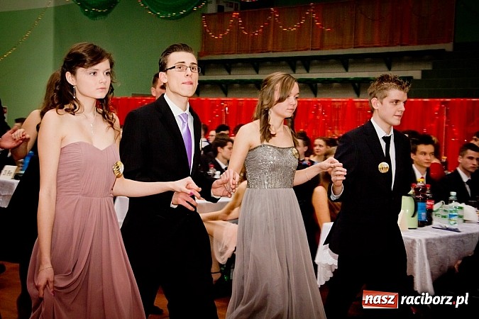 Zdjęcie w galerii na portalu naszraciborz.pl: Maturzyści I LO bawią się w Arenie Rafako wiadomości z regionu