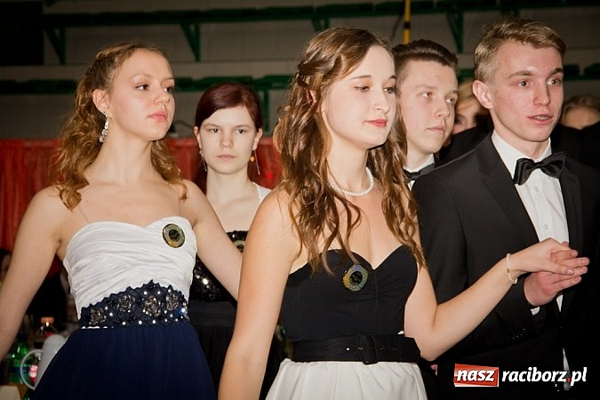 Zdjęcie w galerii na portalu naszraciborz.pl: Maturzyści I LO bawią się w Arenie Rafako wiadomości z regionu