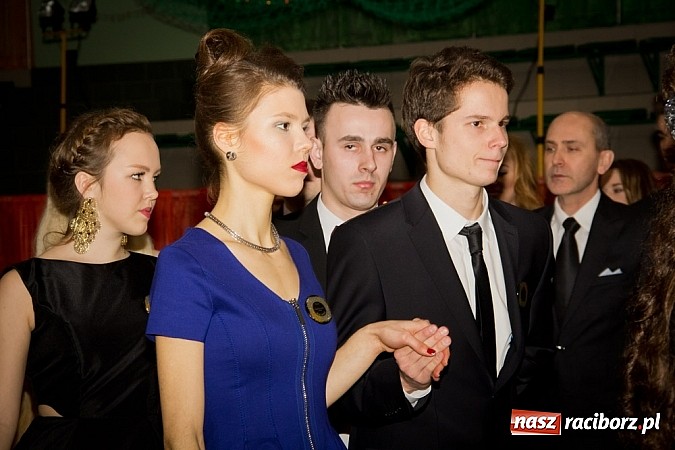 Zdjęcie w galerii na portalu naszraciborz.pl: Maturzyści I LO bawią się w Arenie Rafako wiadomości z regionu