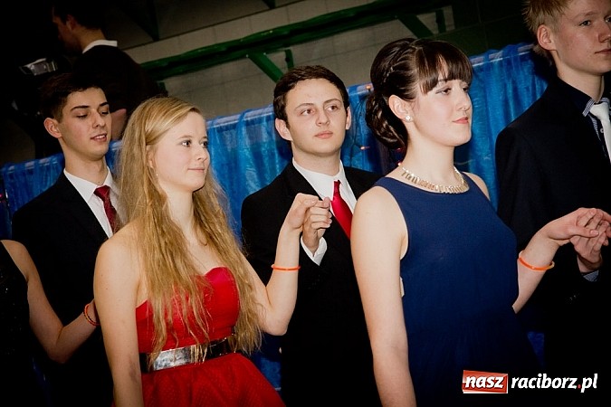 Zdjęcie w galerii na portalu naszraciborz.pl: Maturzyści I LO bawią się w Arenie Rafako wiadomości z regionu