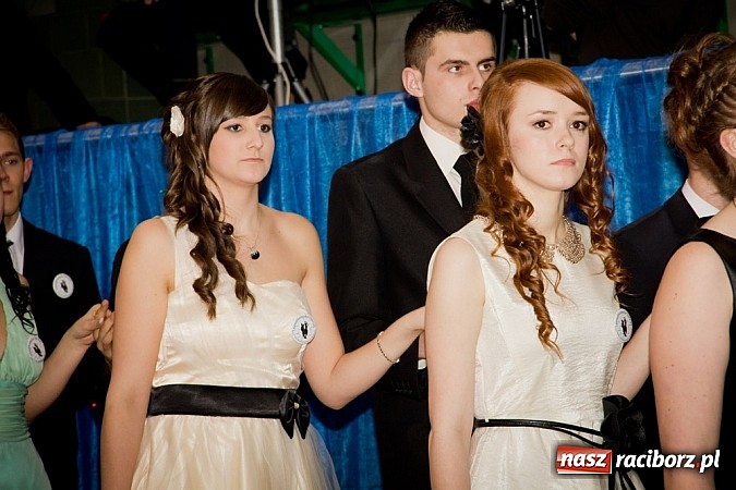 Zdjęcie w galerii na portalu naszraciborz.pl: Maturzyści I LO bawią się w Arenie Rafako wiadomości z regionu