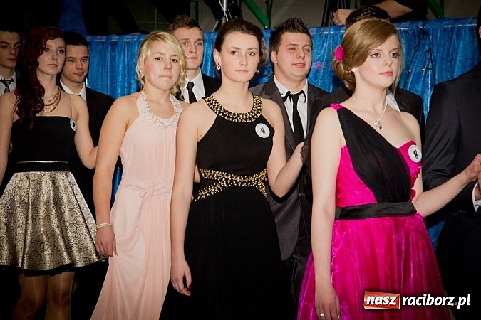 Zdjęcie w galerii na portalu naszraciborz.pl: Maturzyści I LO bawią się w Arenie Rafako wiadomości z regionu