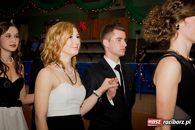 Zdjęcie w galerii na portalu naszraciborz.pl: Maturzyści I LO bawią się w Arenie Rafako wiadomości z regionu