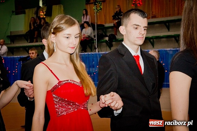 Zdjęcie w galerii na portalu naszraciborz.pl: Maturzyści I LO bawią się w Arenie Rafako wiadomości z regionu