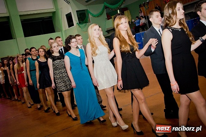 Zdjęcie w galerii na portalu naszraciborz.pl: Maturzyści I LO bawią się w Arenie Rafako wiadomości z regionu