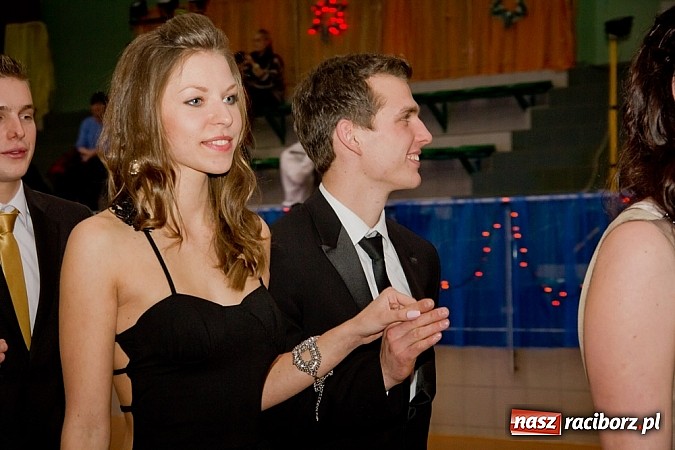 Zdjęcie w galerii na portalu naszraciborz.pl: Maturzyści I LO bawią się w Arenie Rafako wiadomości z regionu