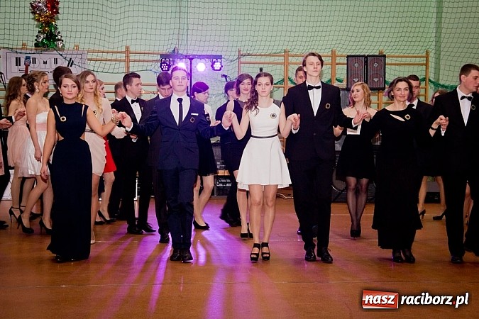 Zdjęcie w galerii na portalu naszraciborz.pl: Maturzyści I LO bawią się w Arenie Rafako wiadomości z regionu