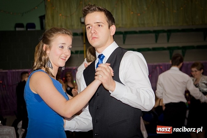 Zdjęcie w galerii na portalu naszraciborz.pl: Maturzyści I LO bawią się w Arenie Rafako wiadomości z regionu