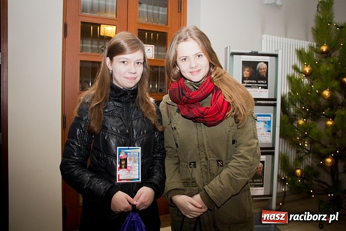 Zdjęcie w galerii na portalu naszraciborz.pl: WOŚP: 130 wolontariuszy na ulicach Raciborza wiadomości z regionu