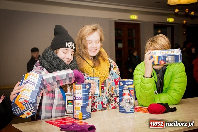 Zdjęcie w galerii na portalu naszraciborz.pl: WOŚP: 130 wolontariuszy na ulicach Raciborza wiadomości z regionu
