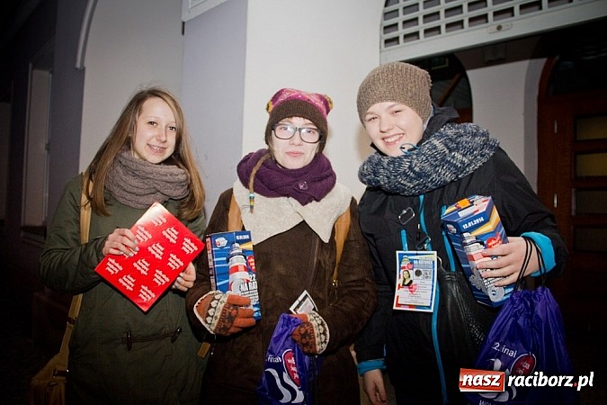Zdjęcie w galerii na portalu naszraciborz.pl: WOŚP: 130 wolontariuszy na ulicach Raciborza wiadomości z regionu