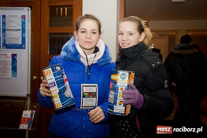 Zdjęcie w galerii na portalu naszraciborz.pl: WOŚP: 130 wolontariuszy na ulicach Raciborza wiadomości z regionu