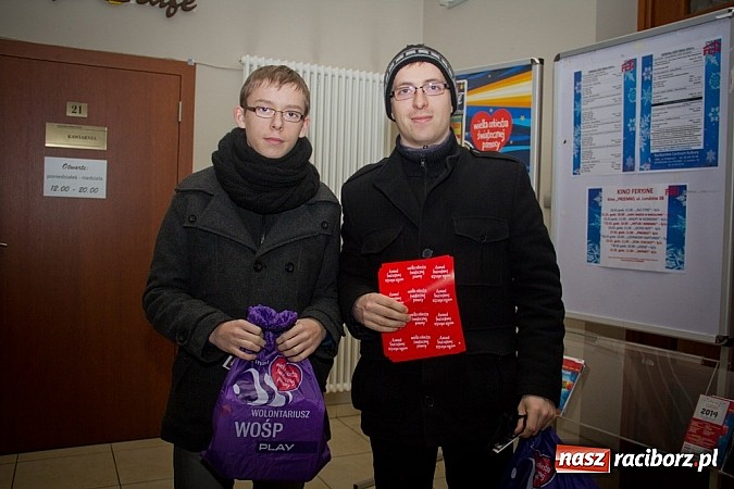 Zdjęcie w galerii na portalu naszraciborz.pl: WOŚP: 130 wolontariuszy na ulicach Raciborza wiadomości z regionu