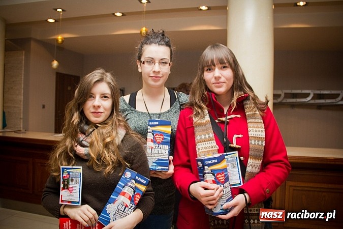 Zdjęcie w galerii na portalu naszraciborz.pl: WOŚP: 130 wolontariuszy na ulicach Raciborza wiadomości z regionu