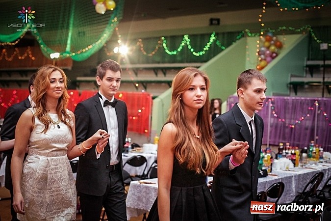 Zdjęcie w galerii na portalu naszraciborz.pl: Studniówki za pasem. Wybierz fotografa wiadomości z regionu