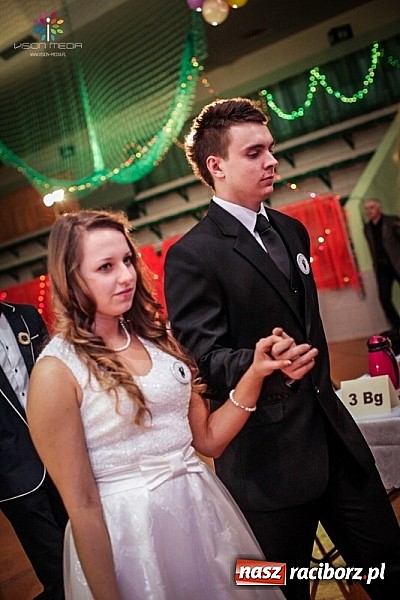 Zdjęcie w galerii na portalu naszraciborz.pl: Studniówki za pasem. Wybierz fotografa wiadomości z regionu