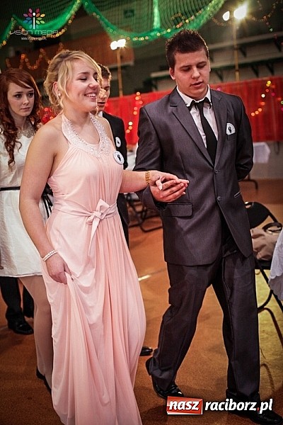 Zdjęcie w galerii na portalu naszraciborz.pl: Studniówki za pasem. Wybierz fotografa wiadomości z regionu