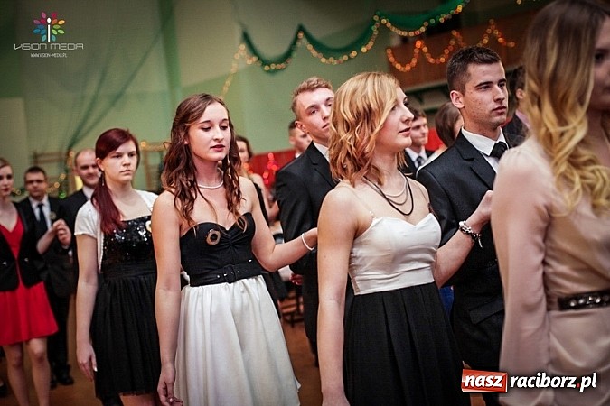 Zdjęcie w galerii na portalu naszraciborz.pl: Studniówki za pasem. Wybierz fotografa wiadomości z regionu