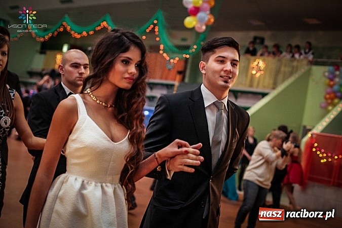 Zdjęcie w galerii na portalu naszraciborz.pl: Studniówki za pasem. Wybierz fotografa wiadomości z regionu