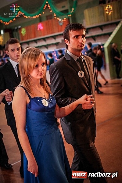 Zdjęcie w galerii na portalu naszraciborz.pl: Studniówki za pasem. Wybierz fotografa wiadomości z regionu