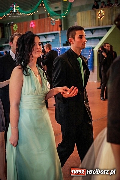 Zdjęcie w galerii na portalu naszraciborz.pl: Studniówki za pasem. Wybierz fotografa wiadomości z regionu