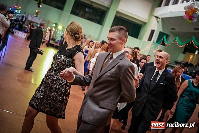 Zdjęcie w galerii na portalu naszraciborz.pl: Studniówki za pasem. Wybierz fotografa wiadomości z regionu