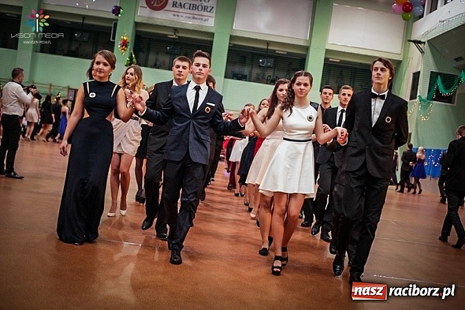 Zdjęcie w galerii na portalu naszraciborz.pl: Studniówki za pasem. Wybierz fotografa wiadomości z regionu