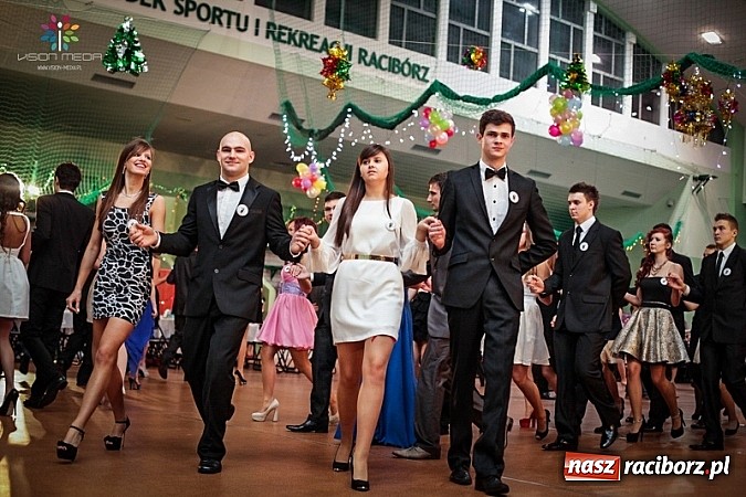 Zdjęcie w galerii na portalu naszraciborz.pl: Studniówki za pasem. Wybierz fotografa wiadomości z regionu