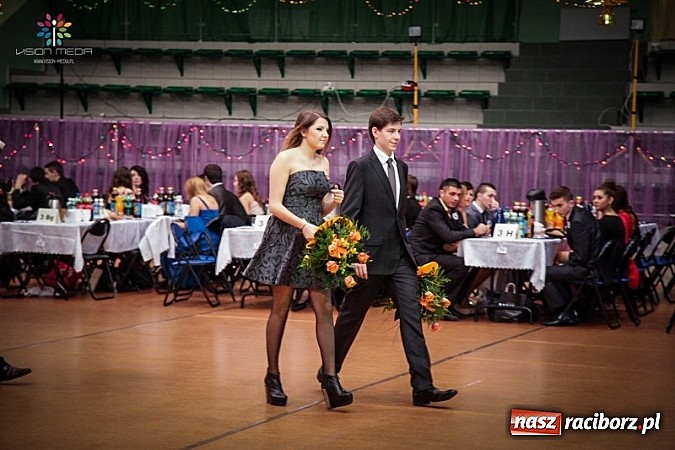 Zdjęcie w galerii na portalu naszraciborz.pl: Studniówki za pasem. Wybierz fotografa wiadomości z regionu