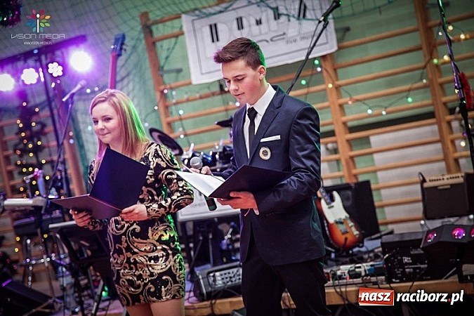 Zdjęcie w galerii na portalu naszraciborz.pl: Studniówki za pasem. Wybierz fotografa wiadomości z regionu