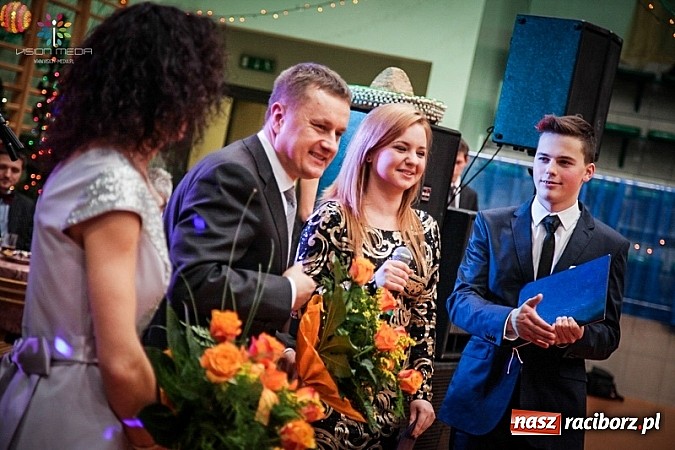 Zdjęcie w galerii na portalu naszraciborz.pl: Studniówki za pasem. Wybierz fotografa wiadomości z regionu