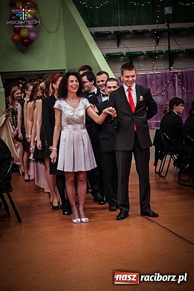 Zdjęcie w galerii na portalu naszraciborz.pl: Studniówki za pasem. Wybierz fotografa wiadomości z regionu