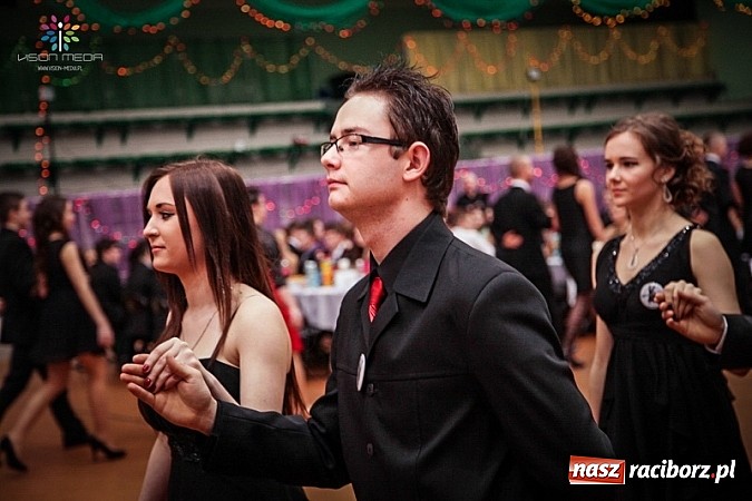 Zdjęcie w galerii na portalu naszraciborz.pl: Studniówki za pasem. Wybierz fotografa wiadomości z regionu