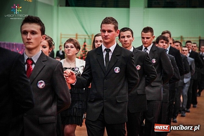 Zdjęcie w galerii na portalu naszraciborz.pl: Studniówki za pasem. Wybierz fotografa wiadomości z regionu